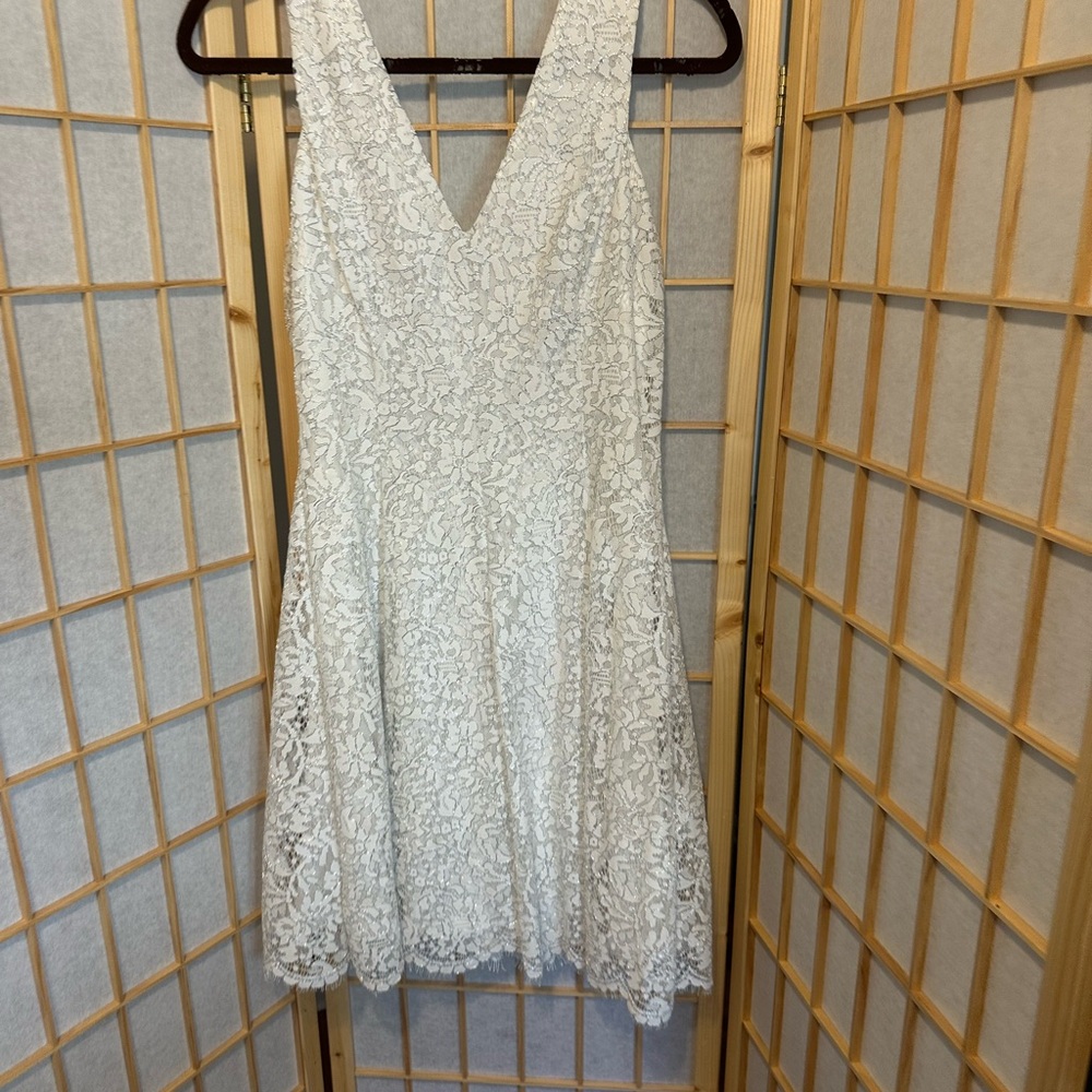 Kensie White Sleeveless V-Neck A-Line Mini Dress